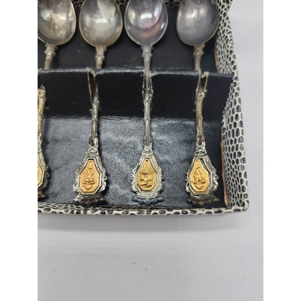 Vintage Set of 6 Italian Demitasse Spoons- Made in Italy  In Original Box